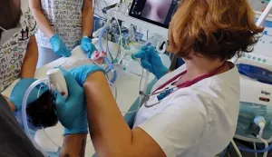 Bronhoskopska resekcija tumorske tvorbe dušnika novorođenčeta