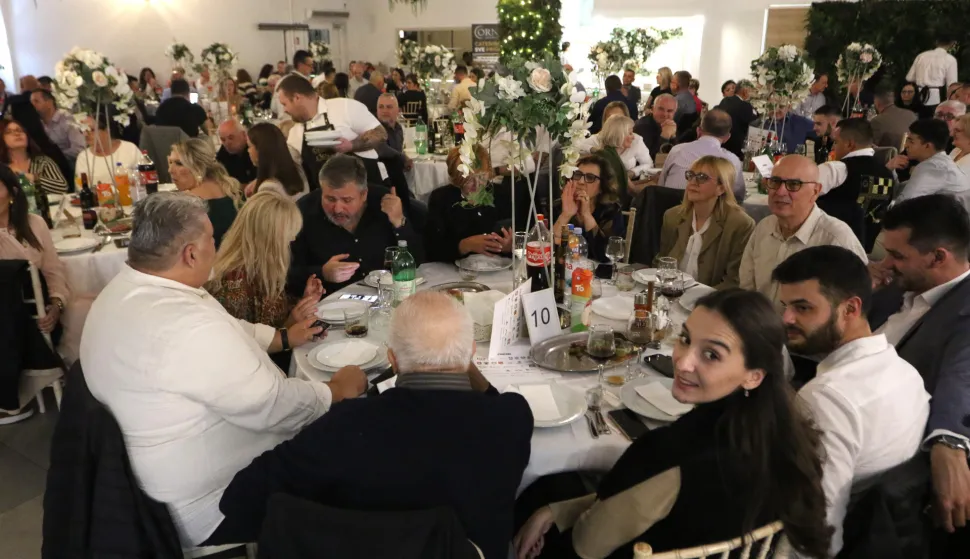 Osijek 18. 10. 2025, Restoran Corner. Kupreška večer. Radić.snimio GOJKO MITIĆ