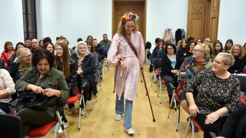 Anđa Marić, Gradska knjižnica i čitaonica Belišće