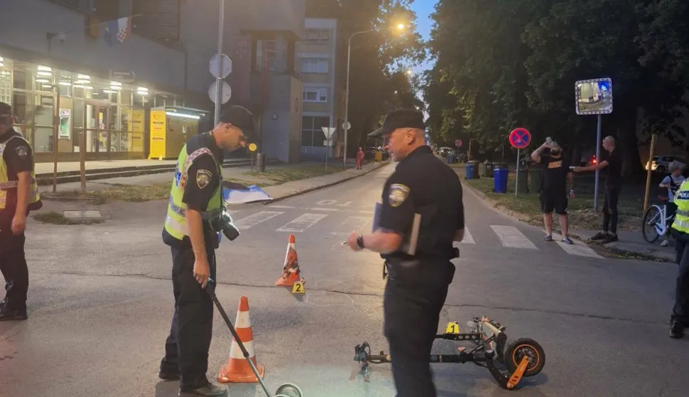 Dječak (14) se zabio električnim romobilom u automobil u osječkoj Retfali