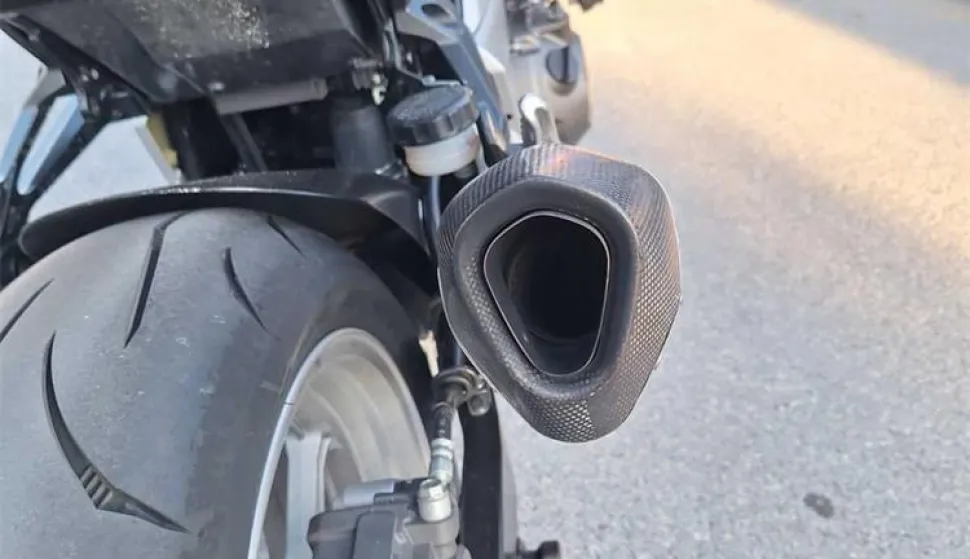 Na osječkom području zaustavljeno 19 tehnički neispravnih vozila, motocikl, buka, auspuh