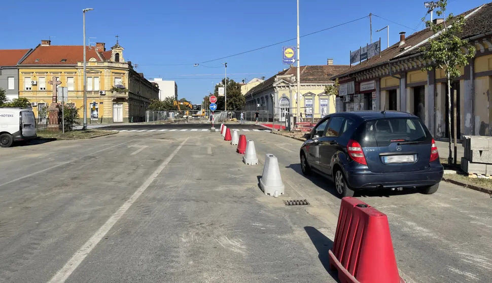 Osijek, 31. 07. 2024, Županijska ulica - Gundulićeva ulica; križanje; radovi; regulacija prometa; prometSNIMIO BRUNO JOBST