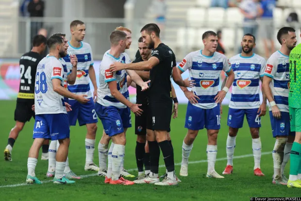 14.09.2025., stadion Opus Arena, Osijek - SuperSport HNL, 6. kolo, NK Osijek - HNK Vukovar 1991. Photo: Davor Javorovic/PIXSELL