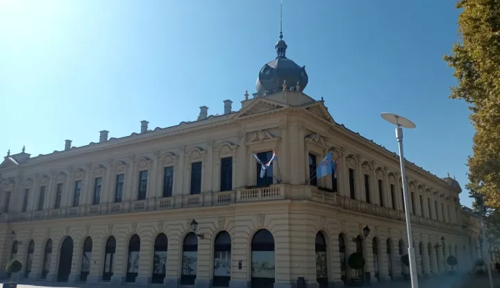 Slijedi unutarnja obnova Radničkog doma u centru Vukovara