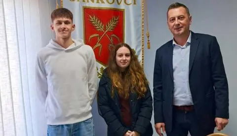 Općina Stari Jankovci stipendira učenike i studente