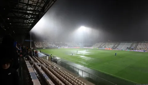 Soccer Football - UEFA Conference League - Rijeka v Sparta Prague - Stadion HNK Rijeka, Rijeka, Croatia - October 23, 2025 General view as the match is stopped due to the weather REUTERS/Antonio Bronic  TPX IMAGES OF THE DAY Photo: Antonio Bronic/REUTERS