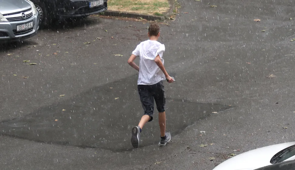 Osijek, 08. 07. 2025., slobodnjak; slobodnjaci; kiša, nevrijemeSNIMIO BRUNO JOBST