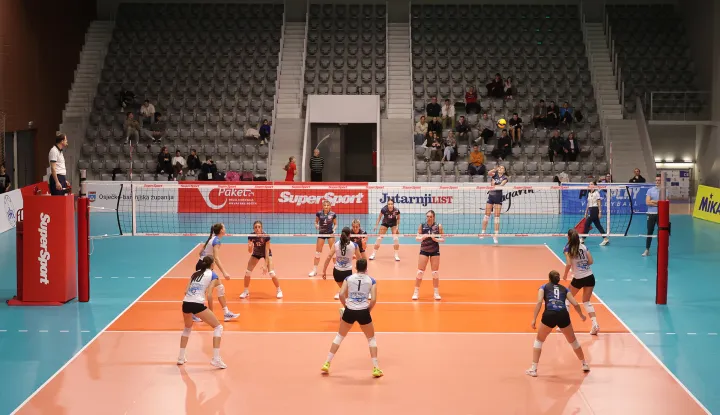 Za prvo domaće slavlje ove sezone trebalo je igrati i izdržati pet setova