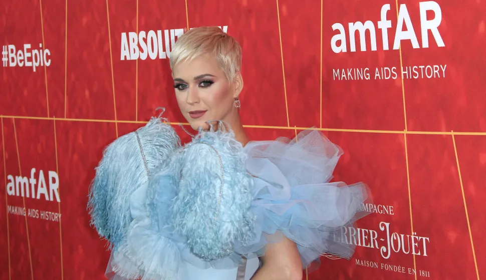 epa07103576 US singer Katy Perry arrives for the amfAR Gala Los Angeles 2018 at Wallis Annenberg Center for the Performing Arts in Beverly Hills, California, USA, 18 October 2018. The American Foundation for AIDS Research (amfAR) is a non-profit organization dedicated to the support of AIDS research. EPA/NINA PROMMER