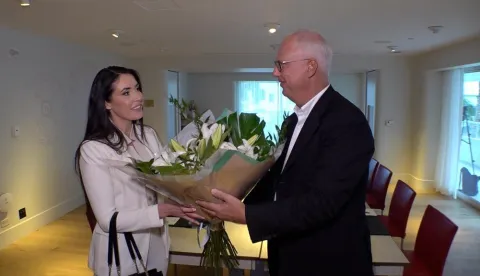 MOSKVA, 26. listopada 2025. (Hina/AFP) - Rusija je u nedjelju osudila "pokušaje" potkopavanja njezina "konstruktivnog" dijaloga sa Sjedinjenim Državama čija je svrha pronaći rješenje za ukrajinski sukob, nekoliko dana nakon što je na neodređeno vrijeme odgođen planirani sastanak Vladimira Putina i Donalda Trumpa.