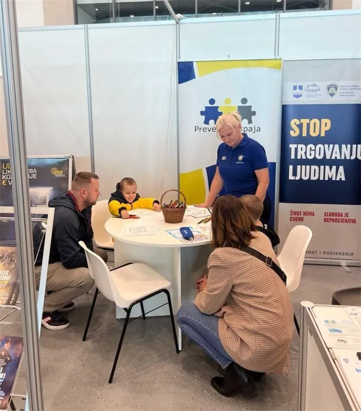 Policija na sajmu Tehnicoolum mladima predstavila svoje aktivnosti, opremu i preventivne projekte, listopad 2025.
