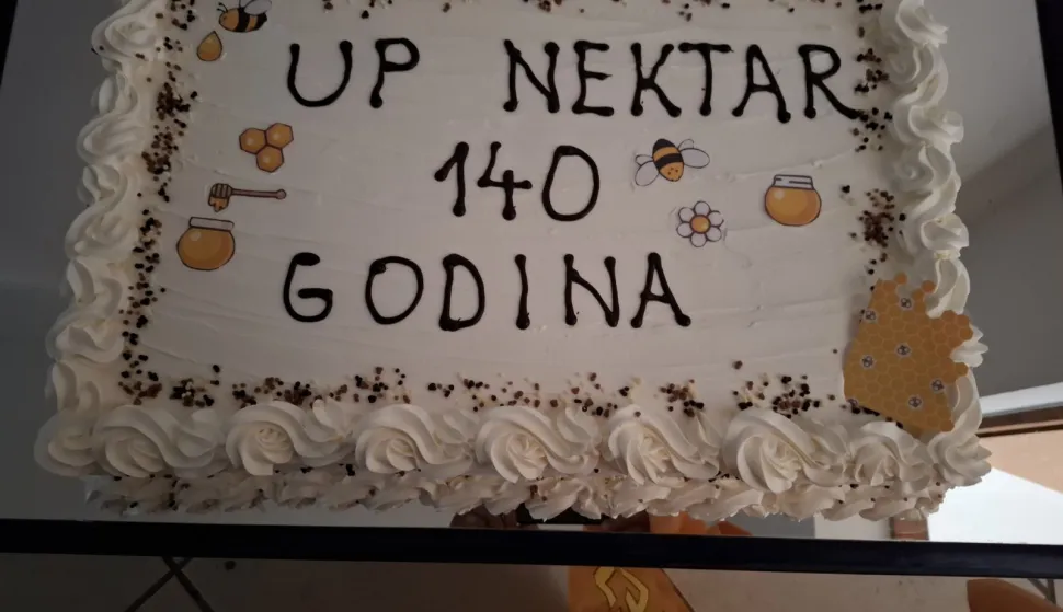 VINKOVCIUdruga pčelara Nektar Vinkovci organizirala je druženje kojim su obilježili 140 godina organiziranog pčelarenja u Vinkovcima i vinkovačkom kraju.LISTOPAD 2025.