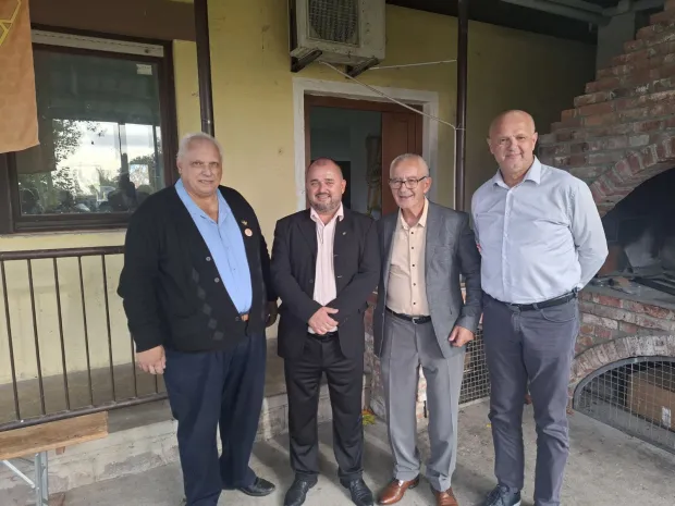 VINKOVCIUdruga pčelara Nektar Vinkovci organizirala je druženje kojim su obilježili 140 godina organiziranog pčelarenja u Vinkovcima i vinkovačkom kraju.LISTOPAD 2025.