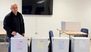 Zatvaranjem birališta u 19 sati, jučer su zaključeni unutarstranački izbori Hrvatske demokratske zajednice i u Vukovarsko-srijemskoj županiji, na kojima je dosadašnji predsjednik Ivan Bosančić ponovno zaslužio odgovornost voditi županijsku organizaciju stranke.