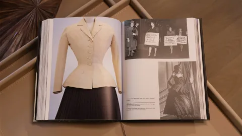 Moda – Povijest odijevanja, mode i modnog dizajna, Školska knjiga