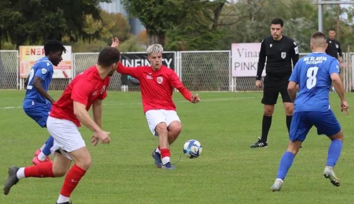 Kneževi Vinogradi, 18. 10. 2025, Igralište u Kneževimm Vinogradima, nogomet, Borac - Slavija (Pleternica), Treća NL Istok.snimio GOJKO MITIĆ