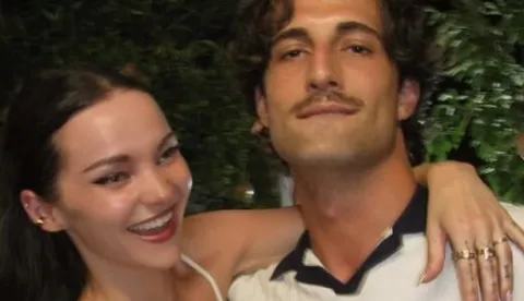 Glumica i pjevačica Dove Cameron, poznata po ulozi u Disneyjevoj fran&scaron;izi "Descendants" i Damiano David