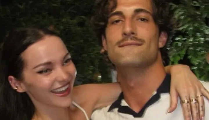 Glumica i pjevačica Dove Cameron, poznata po ulozi u Disneyjevoj fran&scaron;izi "Descendants" i Damiano David