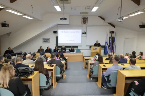Osijek, 30. 10. 2025., Medicinski fakultet Osijek, MFOS, promocija, promocija diplomiranih studenata Medicinskog fakulteta Osijek, SNIMIO BRUNO JOBST