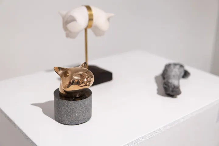 Osijek, 30. 10. 2025., Osijek, MLU - privremeni prostor IIzožba XV. Memorijal Ive Kerdića - triennale hrvatskog medaljstva i male plastikeizložba; medaljstvo; mala plastika; memorijal; ivo kerdić; MLU