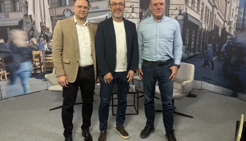 U novoj epizodi podcasta "Špica s Macanom", realiziranoj u suradnji s portalom Pogled.hr, raspravljalo se o velikim promjenama koje donosi nova fiskalizacija – reformi koja će potpuno digitalizirati izdavanje i zaprimanje računa u Hrvatskoj. Gosti emisije bili su Marko Emer, direktor tvrtke Elektronički računi (Moj e-Račun), i Dominik Vukojević, vlasnik i direktor Devotio Consultinga, računovođa i financijski savjetnik.