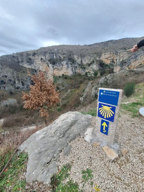 Camino Frances opisan je u tisućama knjiga, Camino Croatia u samo jednoj