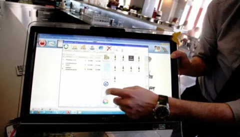 snimio Davor KIBEL,Osijek, 19.03.2013. Fiskalna blagajna, fiskalizacija 