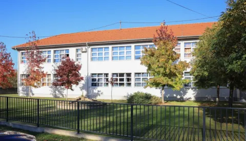 Osnovna &scaron;kola Ladimirevci