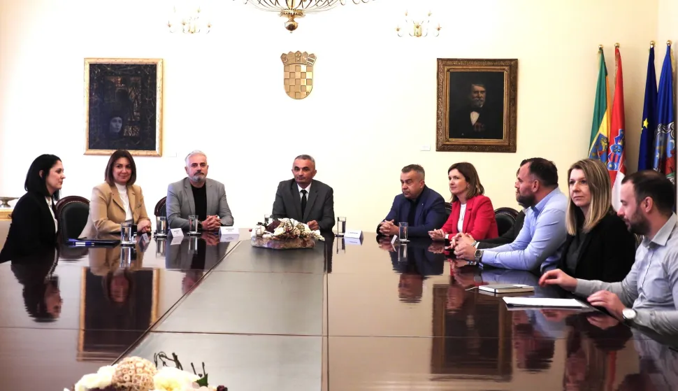 POŽEGA - Nakon skoro pola stoljeća od prvog spomena potrebe gradnje još jedne osnovne škole u Požegi, uskoro kreće izgradnja u naselju Babin Vir.