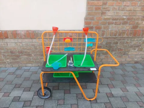 ANDRIJAŠEVCIOpćina Andrijaševci na svojoj službenoj stranici izvijestila je kako je uspješno provela projekt "Poboljšanje materijalnih uvjeta u Dječjem vrtiću Bambi Rokovci–Andrijaševci", studeni 2025.