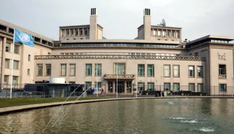 Haag 12.03.2004.(novosti)foto Nenad Rebersak-zgrada haskog suda