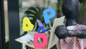 Osijek, 08. 09. 2025., OŠ Vijenac, prvi dan škole, učenici, učenik, školarci, školarac, prvašić, prvašići, početak školske godine; školska godina 2025/26, ilustracijaSNIMIO BRUNO JOBST