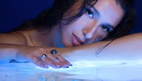 Nela o novom albumu &ldquo;Arhivirano&rdquo;: Pisanje i stvaranje su za mene oblik iscjeljenja