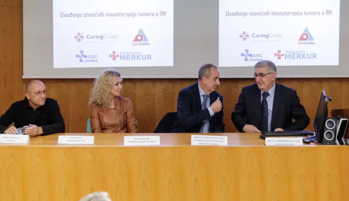 Zagreb, 10.11.2025. - Konferencija za novinare u povodu početka proizvodnje CAR-T terapije u Hrvatskoj na kojoj su prisustvovali voditelj Zaklade Zora  Mladen Merćep, pročelnik Zavoda za hematologiju KBC Sestre milosrdnice Petar Gaćina, predsjednica Zaklade "Nora Šitum" Đana Atanasovska, te pacijentica koja je primila CAR-T terapiju Zdenka Tomljenović. foto HINA/ Edvard ŠUŠAK