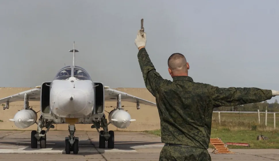 epa12379946 A still image taken from handout video provided 15 September 2025 by the Russian Defence ministry press-service shows a Russian Mikoyan MiG-31 a supersonic interceptor aircraft preparing for flight while taking part in the Zapad-2025 (West-2025) joint military drills of the Russian and Belarus armed forces at an undisclosed location in Russia. EPA/RUSSIAN DEFENCE MINISTRY PRESS SERVICE/HANDOUT HANDOUT EDITORIAL USE ONLY/NO SALESHANDOUT EDITORIAL USE ONLY/NO SALES