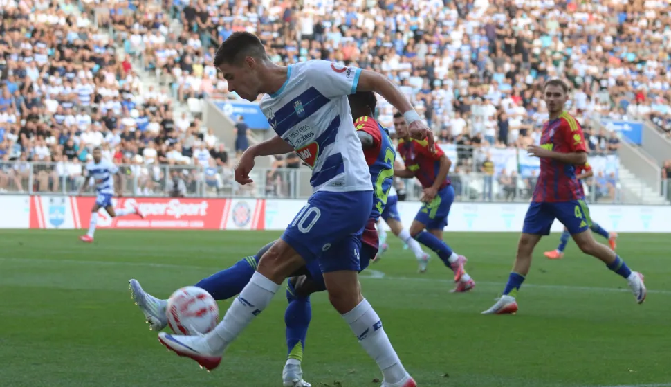 Osijek, 24. 08. 2025, Opus Arena, nogomet, Osijek -Hajduk, SuperSport HNL 25/26. Stanislav Shopov (10).snimio GOJKO MITIĆ