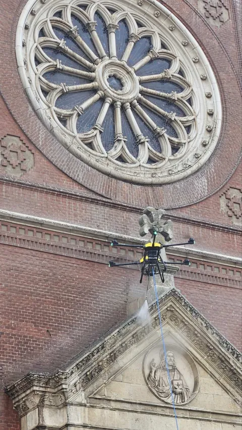 ĐakovoDron pere đakovačku katedraliuStudeni 2025.