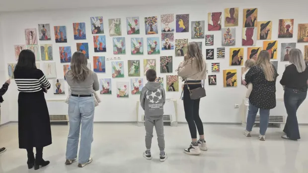 Izložba u Gunjiustupljeno