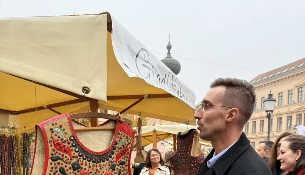 VINKOVCIVukovarsko-srijemska županije organizirala je 1. Sajam tradicijskih obrta "Ba&scaron;tina za sutra" 12. 11. 2025.