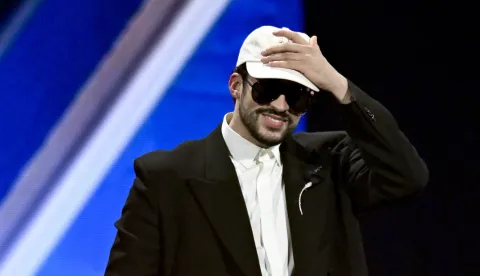 LAS VEGAS, 14. studenoga 2025. (Hina/Reuters) - Portorikanska zvijezda Bad Bunny i argentinski hip-hop dvojac Ca7riel & Paco Amoroso osvojili su po pet nagrada Latin Grammy u Las Vegasu u četvrtak, učvrstiv&scaron;i Bad Bunnyja kao diva glazbene industrije i izbaciv&scaron;i manje poznati dvojac u sredi&scaron;te pozornosti.