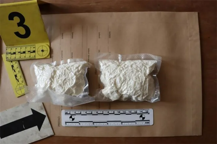 Rovinj, 03.02.2024. - Rovinjski policajci zaplijenili su 10,5 kilograma raznih droga, hašiša, marihuane i kokaina, u prostoru koji je koristio 51-godišnjak iz Rovinja, izvijestila je u subotu istarska policija. foto HINA/ PU istarska/ ml