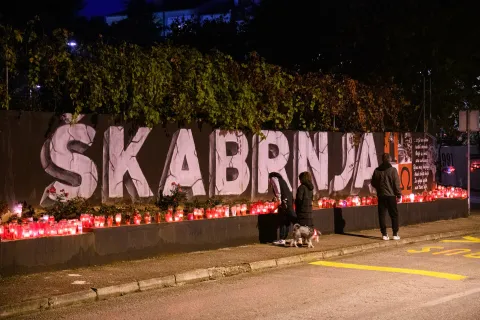 ZADAR - 18.11.2024 - ILUSTRACIJA - Lampioni po ulicama grada Zadra povodom obilježavanje 33. obljetnice pada Vukovara i ŠkabrnjeVukovarska ulica
