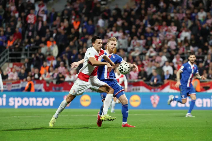 Rijeka, 14.11.2025 - Utakmica kvalifikacija za nogometno SP 2026. Hrvatska - Farski otoci na stadionu Rujevica u Rijeci. Na slici Petar Musa.foto HINA/ Damir SEN?AR/ ds