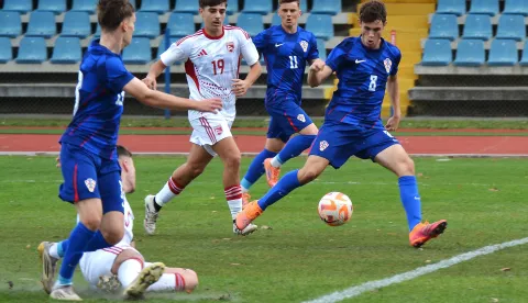 Karlovac, 15.11. 2025. - U kvalifikacijskoj utakmici za europsko prvenstvo igra?a do 19. godina, Hrvatska je u Karlovcu pobijedila Gibraltar rezultatom 8:0. foto HINA/ Mladen VOLARI?/ mv