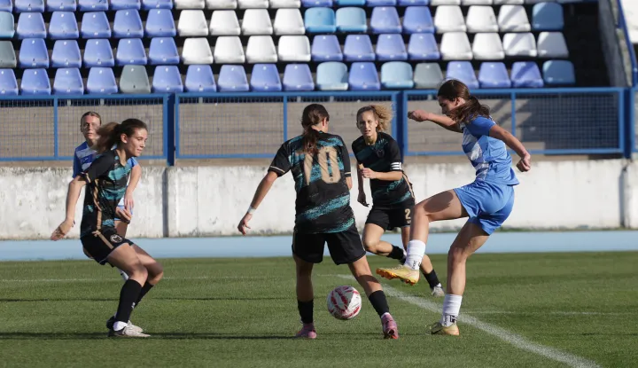 Osijek, 16. 11. 2025., Stadion Gradski vrt, Osijek - Međimurje (Čakovec), Magenta liga, nogometa&scaron;iceSNIMIO BRUNO JOBST