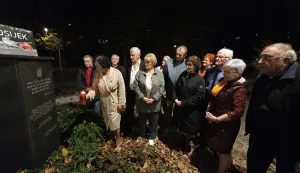 Muh umirovljenici odali počast