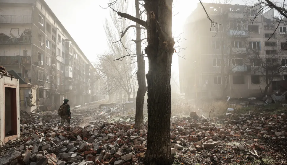 epa12531067 A handout photo made available by the press service of the 24th Mechanized Brigade of the Ukrainian Armed Forces on 17 November 2025 shows servicemen of 24th Mechanized Brigade in the frontline city of Kostyantynivka of Donetsk region, Ukraine, 16 November 2025 (issued 17 November 2025), amid the ongoing Russian invasion. Russian troops entered Ukrainian territory on 24 February 2022, starting a conflict that has provoked destruction and a humanitarian crisis. EPA/24TH MECHANIZED BRIGADE OF UKRAINIAN ARMED FORCES HANDOUT HANDOUT EDITORIAL USE ONLY/NO SALES