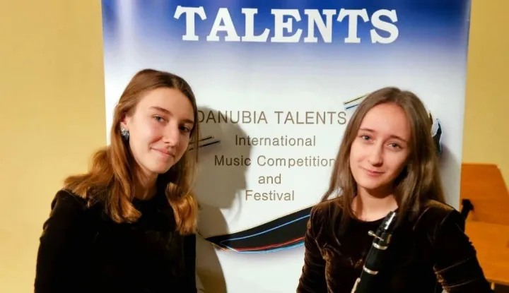 Nera Torjanac na klarinetu i Iva Perak na klaviru: Zlatne u Budimpešti i Lovranu!