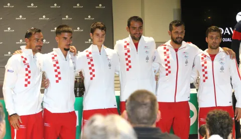 Čepin, 11. 09. 2025, Dvorana Hangar u sklopu restorana Crna svinja. Izvlačenje praova, ždrijeb za Davis Cup, meč Hrvatska - Francuska. Hrvatska teniska reprezentacija.snimio GOJKO MITIĆ
