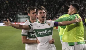 epa12544871 Elche CF's Aleix Febas (2L) celebrates after scoring the 1-0 lead during the Spanish LaLiga soccer match between Elche CF and Real Madrid at the Martinez Valero stadium in Elche, Spain, 23 November 2025. EPA/Manuel Bruque
